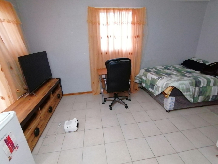 1 Bedroom Property for Sale in Willows Free State
